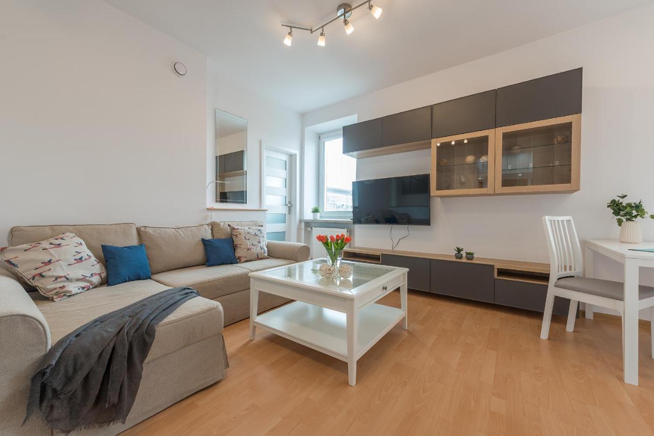 Szczesliwice Ochota P&O Serviced Apartments Warsaw Exterior photo